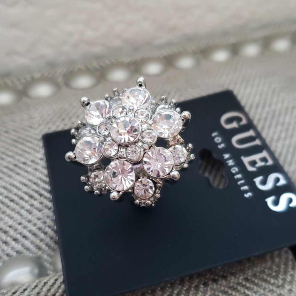 Guess ring - Picture 4 of 4
